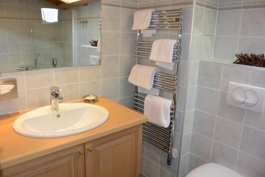 La Ferme Du Lac Thyez Room photo